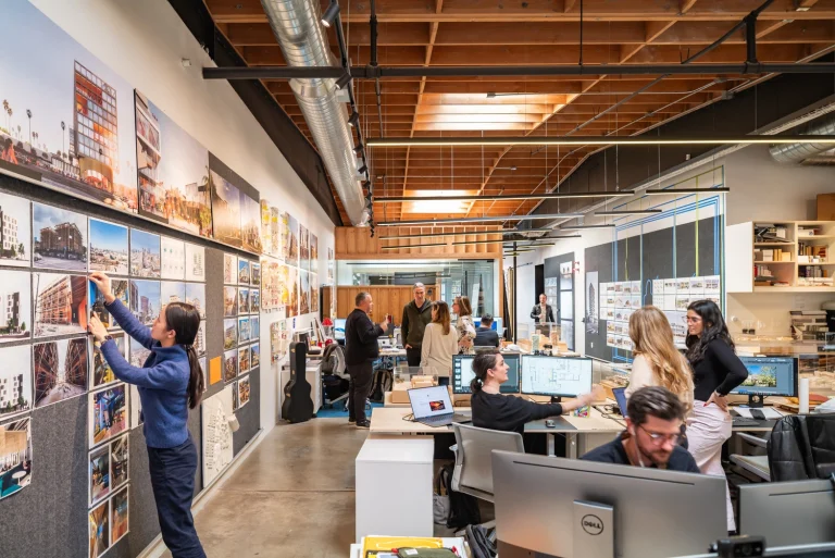 00 OFFICEUNTITLED HANA N9 72dpi 768x513