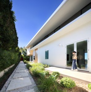 01 Entrance Side.jpg  297x300