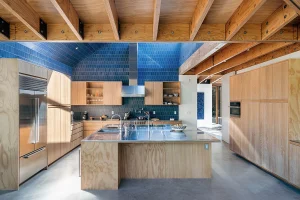 225 PAR DH Photo 04 Kitchen 300x200
