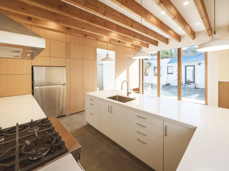 AVON 03 1200 72 DPI copy 768x573