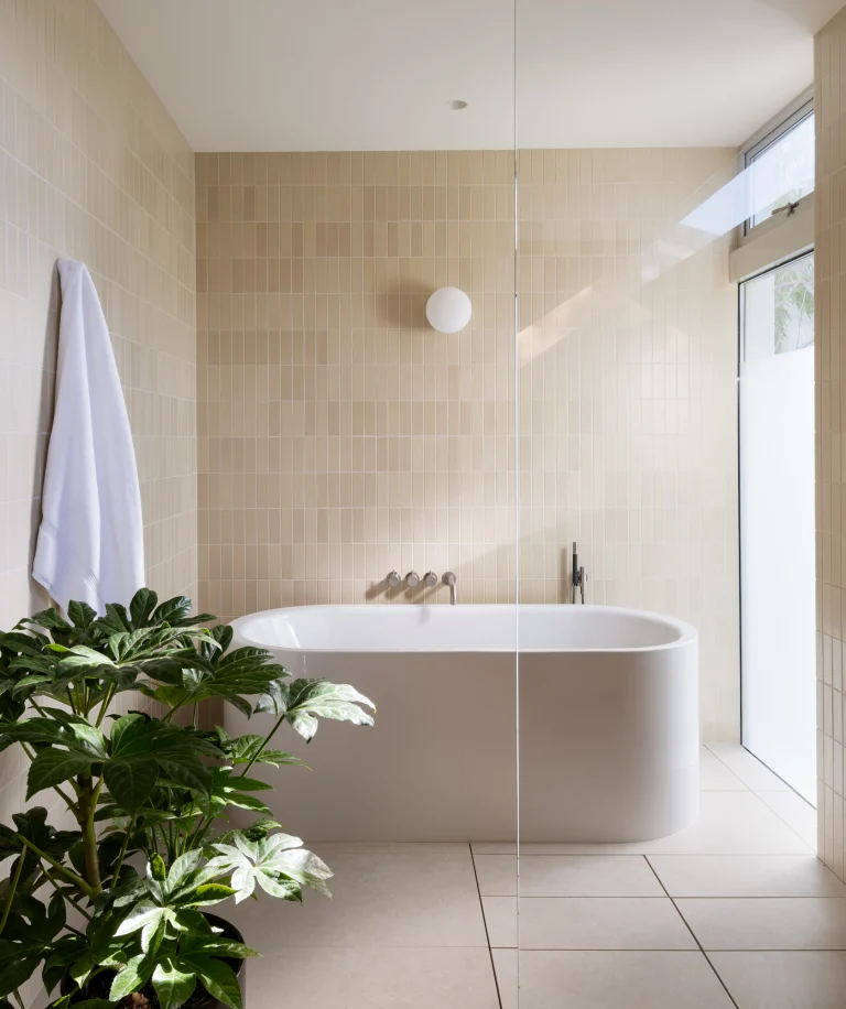 Staud 201018 0444 copy 768x916