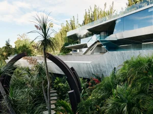 00 ConnerPerry LautnerGoldstein 50S4991 300x225