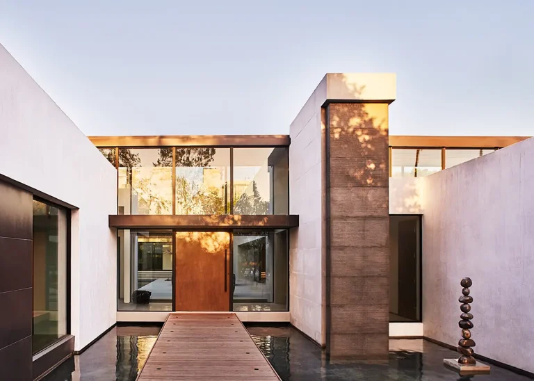 170323 Orlando June Street494 72dpi 768x548