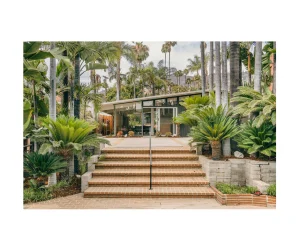 1 Claret Cup Sun Villa RA David Hartwell whiteside 300x251