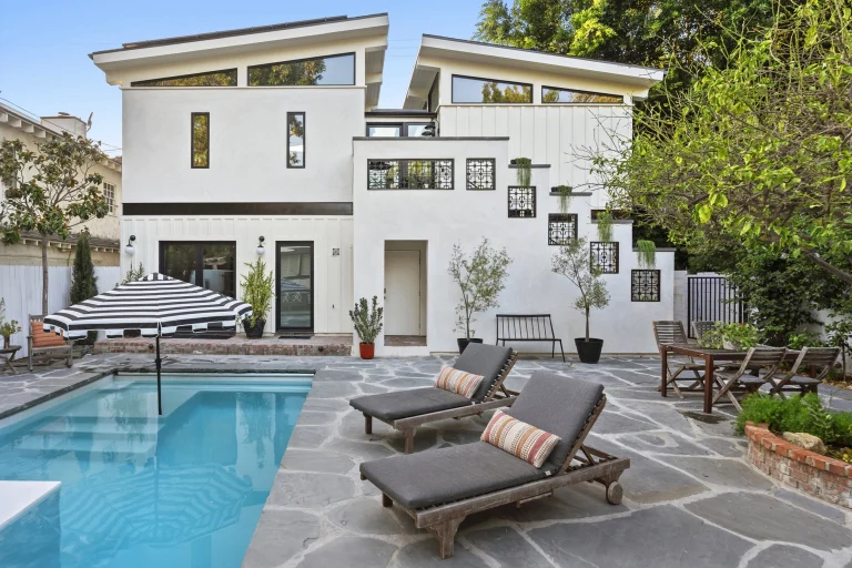 4239 Agnes 2 W Reduced 768x512