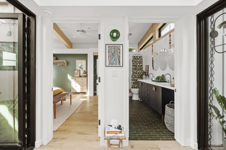 4239 Agnes 38 W Reduced 768x512