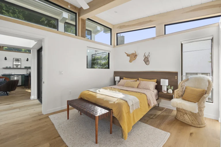 4239 Agnes 43 W 768x512