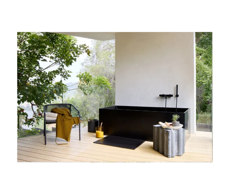 7 Claret Cup M.H. Lair Outdoor Tub Ye Rin Mok whitesides 768x644