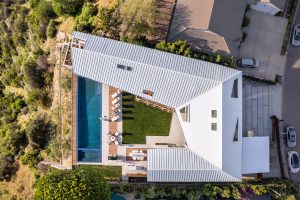 DJI 0135 WebRes 1 300x200