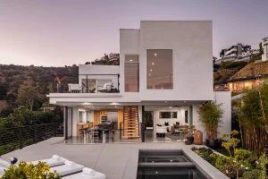 L1240324 WebRes 1 300x200