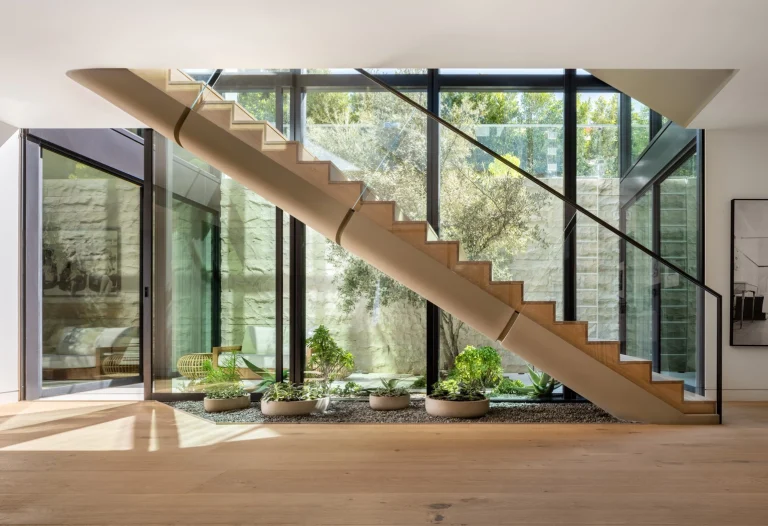 Screenshot 2025 10 02 114302 768x526