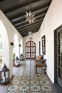 Loggia Spanish Colonial Revival Residence Tim Barber Architects 200x300