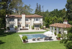 580ParraGrande BackExt 300x203