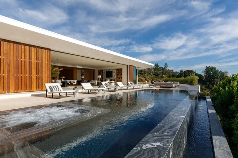 IR Architects 2 768x512