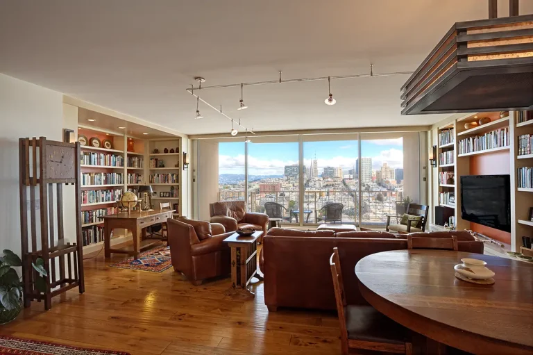 Highrise condo makeover in San Francisco Highrise condo makeover in San Francisco