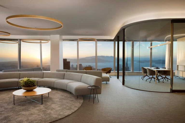 Salesforce Tower Office Space 768x512