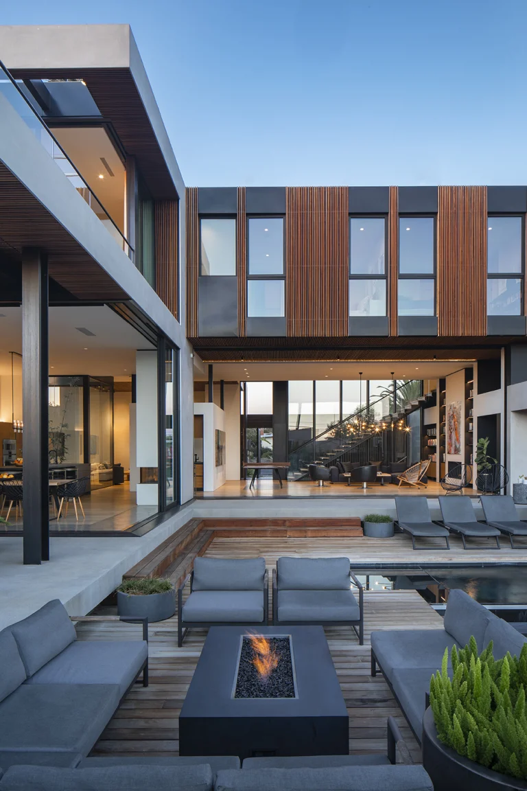 aiaConnect1 768x1152